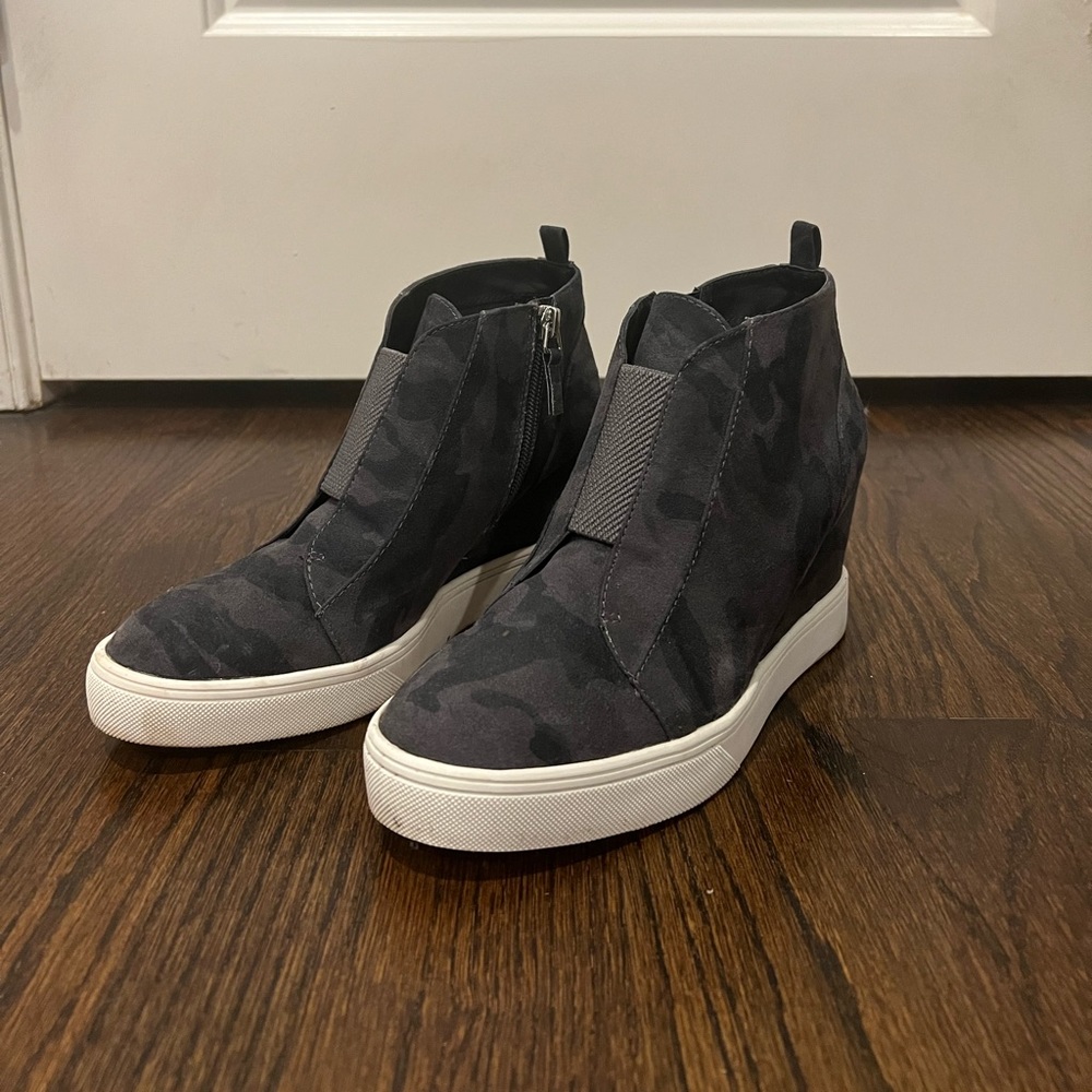 MIA Wedges Women’s Size 7